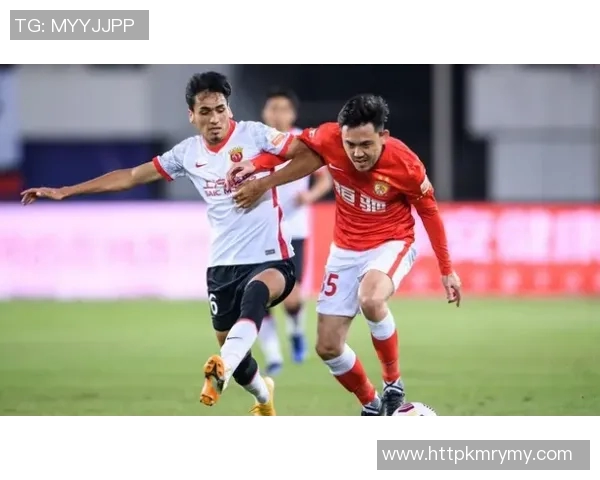 主帅临场换人如神助 网友称其为战术大师 展现高超指挥艺术 主帅临场换人如神助 网友称其为战术大师 展现高超指挥艺术